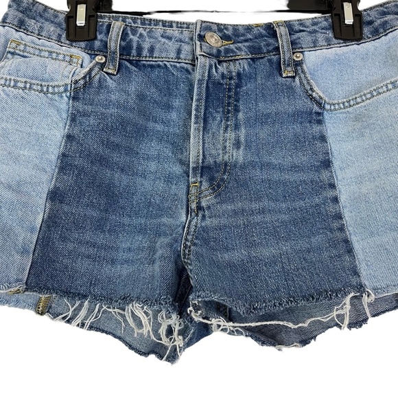BDG URBAN OUTFITTERS Patchwork Cut Off Raw Hem Jean Shorts Blue Denim sz 28 x 2 - Picture 4 of 16